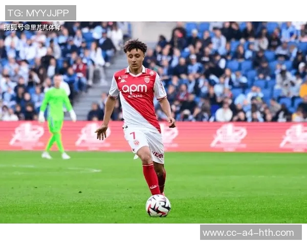 孔帕尼回忆与罗贝里搭档经历强调迪亚斯和奥利塞赢得重要奖杯的必要性 孔帕尼回忆与罗贝里搭档经历强调迪亚斯和奥利塞赢得重要奖杯的必要性